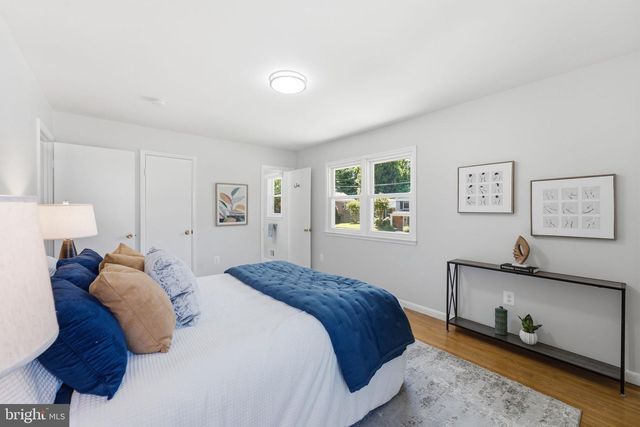 10311 CHESHIRE TER, Bethesda, MD 20814