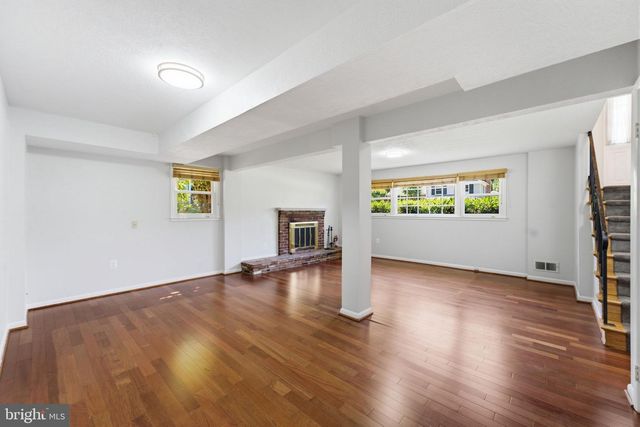 10311 CHESHIRE TER, Bethesda, MD 20814