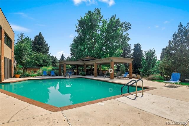 1900 E Girard Place 203, Englewood, CO 80113