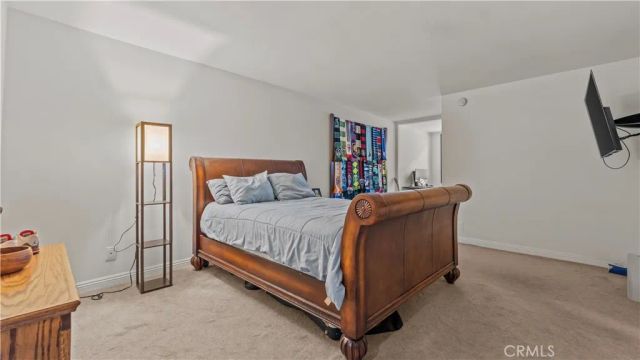 14521 Benefit St 102, Sherman Oaks, CA 91403