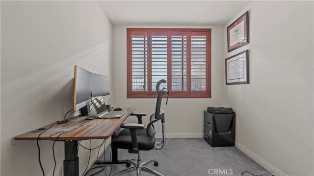 14521 Benefit St 102, Sherman Oaks, CA 91403