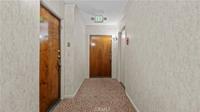 14521 Benefit St 102, Sherman Oaks, CA 91403