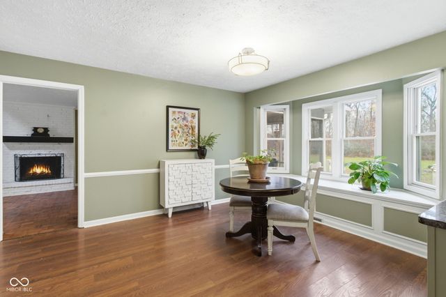 1113 Foxglove Court, Zionsville, IN 46077