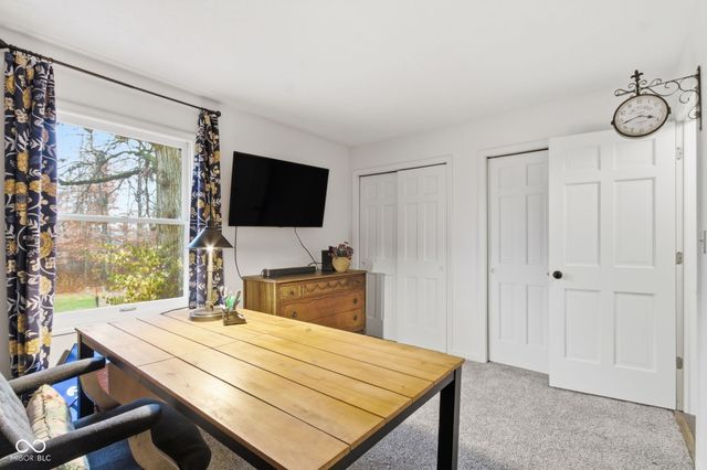 1113 Foxglove Court, Zionsville, IN 46077