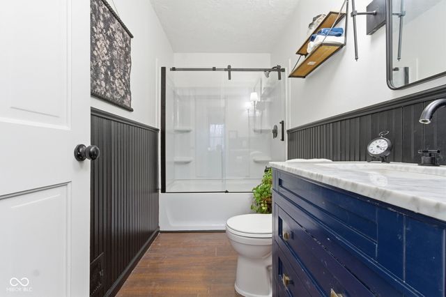 1113 Foxglove Court, Zionsville, IN 46077