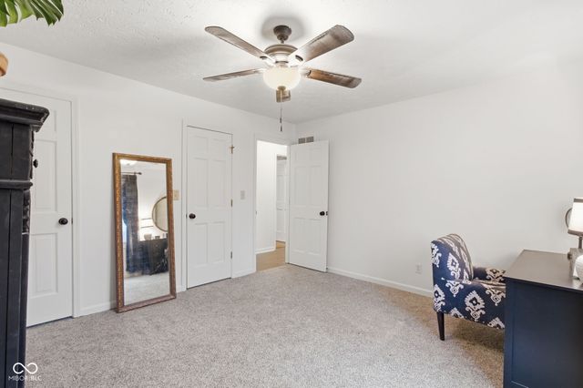 1113 Foxglove Court, Zionsville, IN 46077