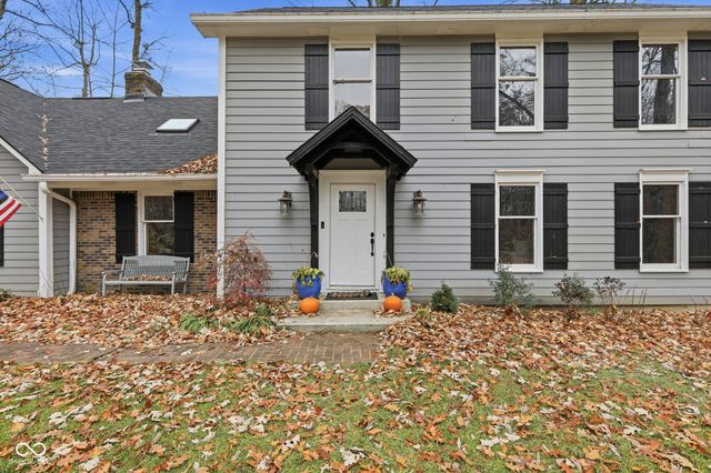 1113 Foxglove Court, Zionsville, IN 46077