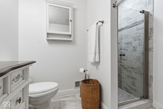 1113 Foxglove Court, Zionsville, IN 46077