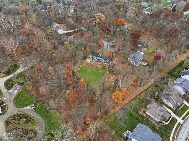 1113 Foxglove Court, Zionsville, IN 46077