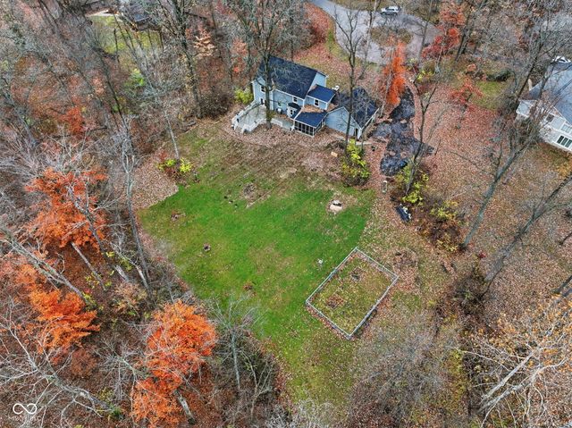 1113 Foxglove Court, Zionsville, IN 46077