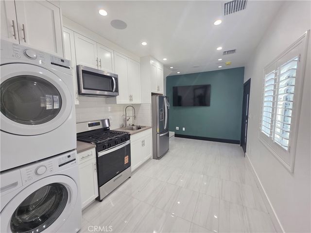 9523 Stanwin, Arleta, CA 91331