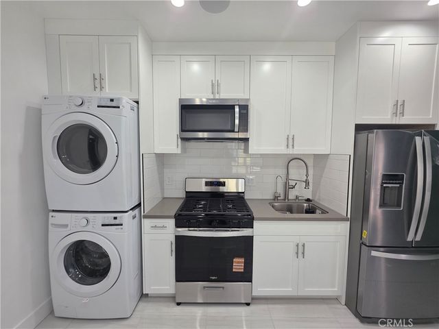 9523 Stanwin, Arleta, CA 91331