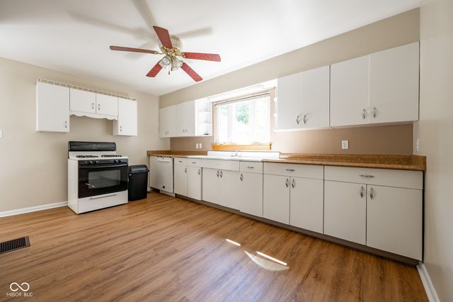 228 Hillsdale Avenue, Greencastle, IN 46135