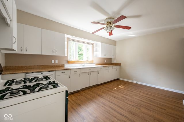 228 Hillsdale Avenue, Greencastle, IN 46135