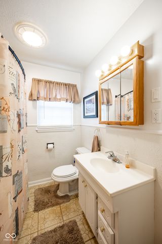 228 Hillsdale Avenue, Greencastle, IN 46135