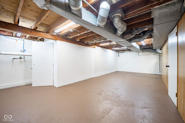 228 Hillsdale Avenue, Greencastle, IN 46135