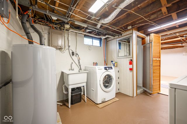 228 Hillsdale Avenue, Greencastle, IN 46135