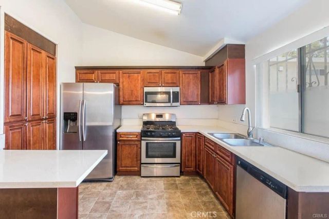 18631 Collins Street 30, Tarzana, CA 91356