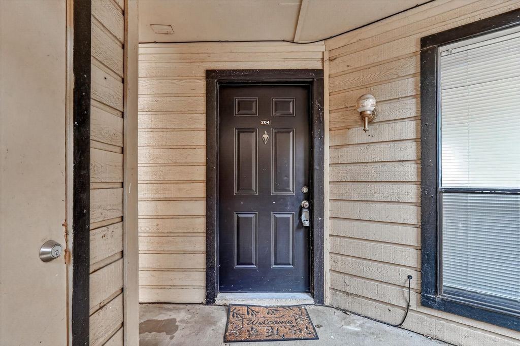 3022 Forest Lane 204, Dallas, TX 75234 — exterior