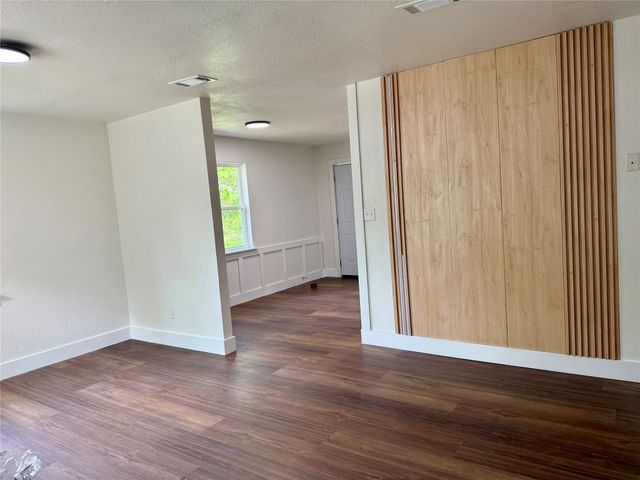 1114 Blackburn Street, Commerce, TX 75428