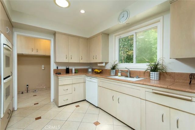 1509 Belleau, Glendale, CA 91206