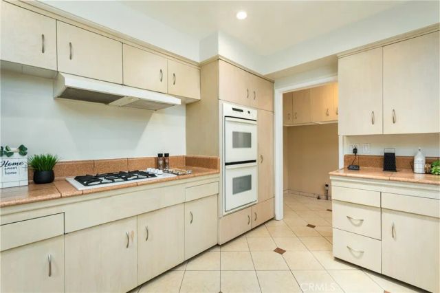 1509 Belleau, Glendale, CA 91206