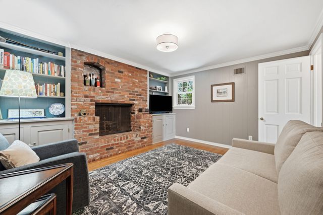 1100 HARVARD ROAD, Thornburg, PA 15205
