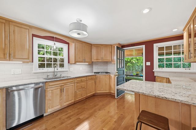 1100 HARVARD ROAD, Thornburg, PA 15205