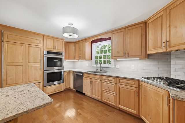 1100 HARVARD ROAD, Thornburg, PA 15205