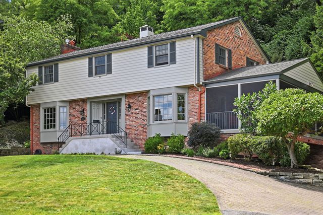 1100 HARVARD ROAD, Thornburg, PA 15205