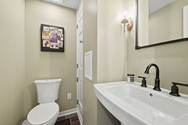 1100 HARVARD ROAD, Thornburg, PA 15205