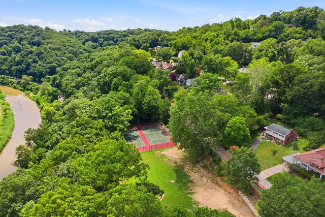 1100 HARVARD ROAD, Thornburg, PA 15205