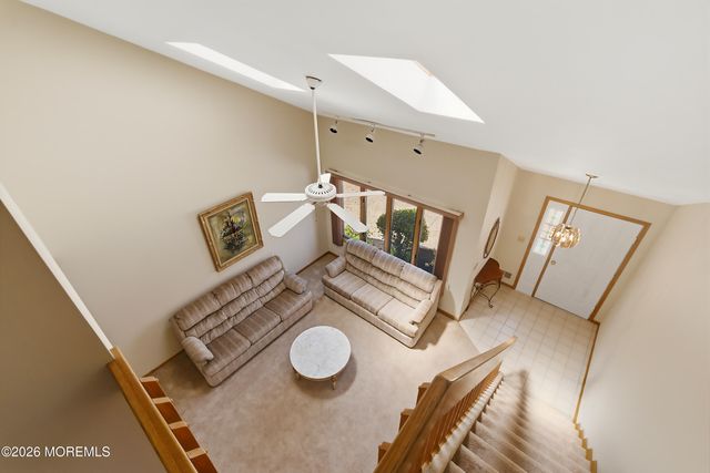 7 Crowder Drive, Toms River, NJ 08753
