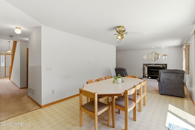 7 Crowder Drive, Toms River, NJ 08753