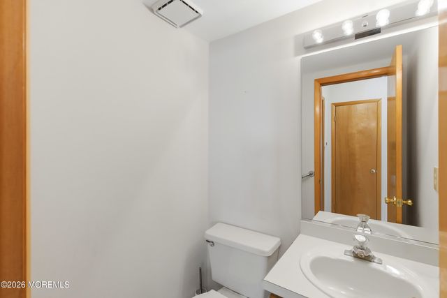 7 Crowder Drive, Toms River, NJ 08753
