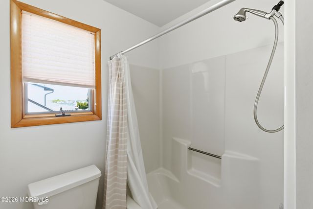 7 Crowder Drive, Toms River, NJ 08753
