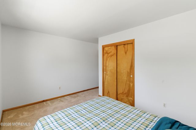 7 Crowder Drive, Toms River, NJ 08753