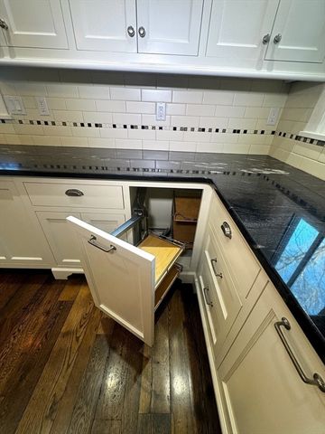 154 Main St, Andover, MA 01810