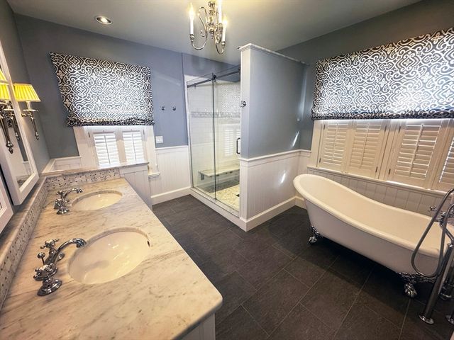 154 Main St, Andover, MA 01810