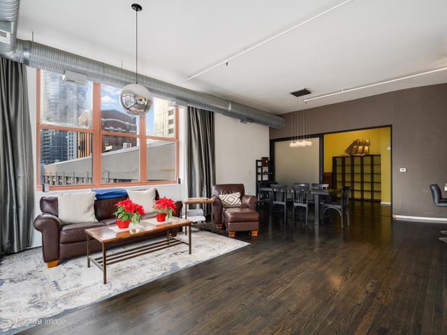 360 W ILLINOIS Street 8F, Chicago, IL 60654