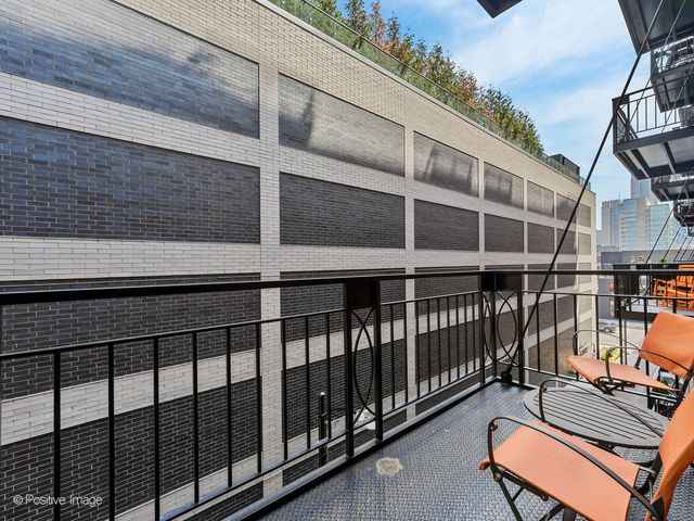 360 W ILLINOIS Street 8F, Chicago, IL 60654