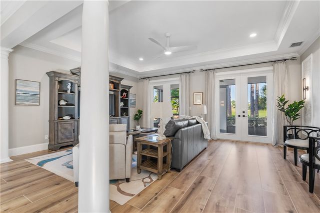 838 Carolina Circle SW, Vero Beach, FL 32962