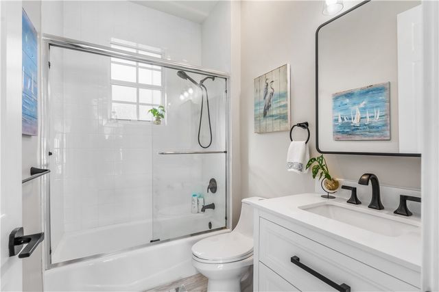 838 Carolina Circle SW, Vero Beach, FL 32962