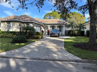 838 Carolina Circle SW, Vero Beach, FL 32962