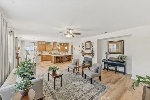3046 Indianapolis, Clovis, CA 93619