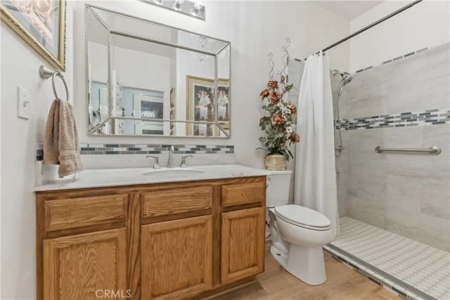 3046 Indianapolis, Clovis, CA 93619