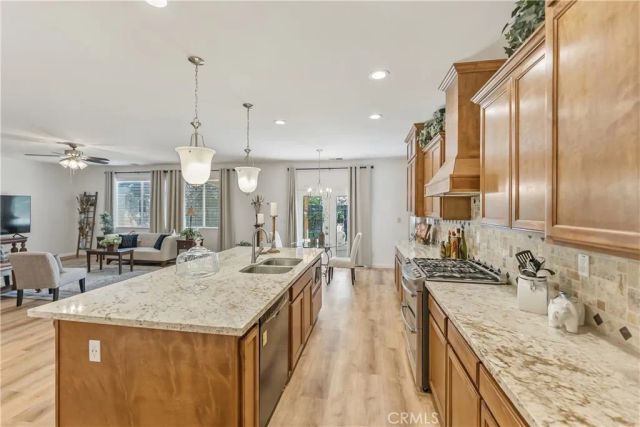 3046 Indianapolis, Clovis, CA 93619