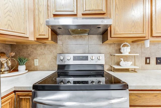 444 N Edwards, Wichita, KS 67203