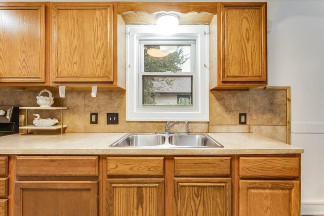 444 N Edwards, Wichita, KS 67203