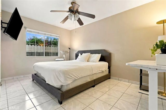 10481 Remick Ave, Pacoima, CA 91331